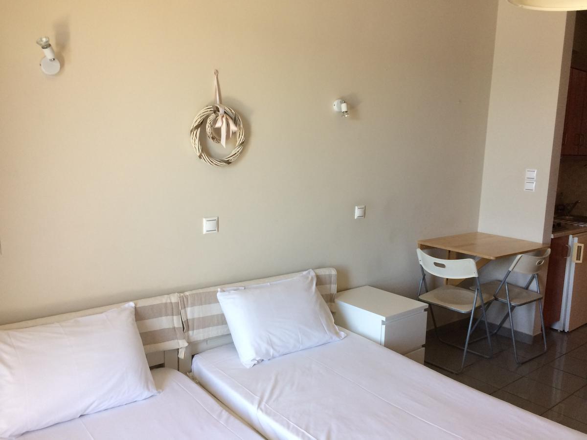 Hôtel Les Sirenes Kardamili Extérieur photo